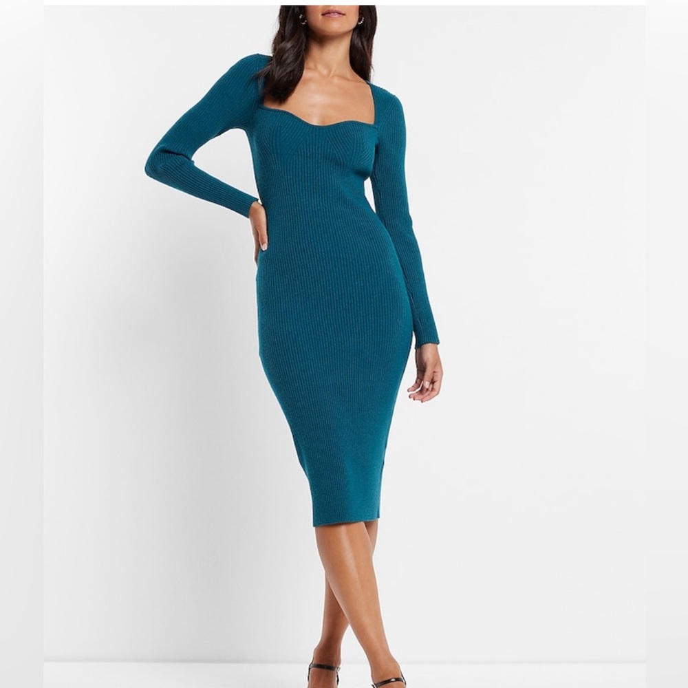 sweetheart neckline ribbed midi sweater dress size M